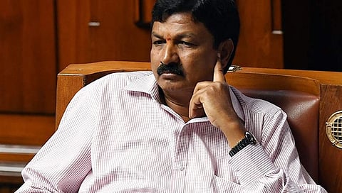 ಉಪಮುಖ್ಯಮಂತ್ರಿ ವಿಶ್ವಾಸದಲ್ಲಿ ಅನರ್ಹ ಶಾಸಕ ರಮೇಶ್ ಜಾರಕಿಹೊಳಿ