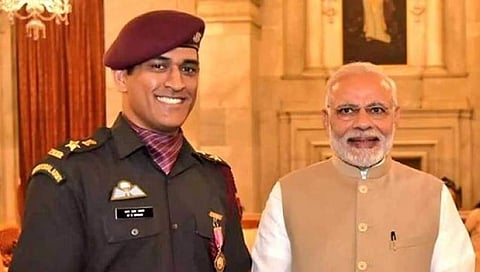 ಮಹೇಂದ್ರ ಸಿಂಗ್ ಧೋನಿ ಹಾಗೂ ಪ್ರಧಾನಿ ಮೋದಿ (ಸಂಗ್ರಹ ಚಿತ್ರ)
