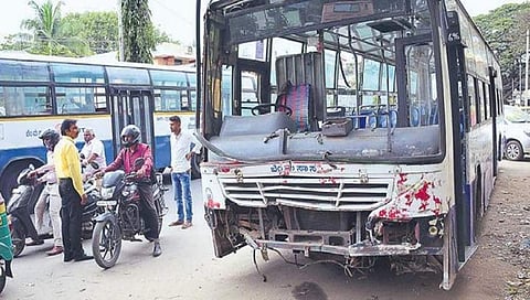ಬಿಎಂಟಿಸಿ ಬಸ್ ಬ್ರೇಕ್ ವೈಫಲ್ಯಕ್ಕೆ ಇಬ್ಬರ ಬಲಿ: ಡಿಪೋ ಮ್ಯಾನೇಜರ್ ಸೇರಿ ಇಬ್ಬರ ಅಮಾನತು