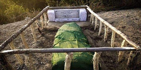 ಭಾರತೀಯ ಸೇನೆ ದುರಸ್ತಿ ಮಾಡಿರುವ ಪಾಕ್ ಅಧಿಕಾರಿಯ ಸಮಾಧಿ