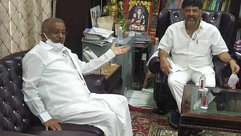 ಡಿಕೆ ಶಿವಕುಮಾರ್ ಭೇಟಿಯಾದ ಜಿಟಿ ದೇವೇಗೌಡ