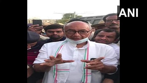 ನಮ್ಮ ಶಾಸಕರನ್ನು ಭೇಟಿ ಮಾಡಲು ಅವಕಾಶ ನೀಡುವವರೆಗೆ ಉಪವಾಸ ಸತ್ಯಾಗ್ರಹ ಮಾಡುತ್ತೇನೆ: ದಿಗ್ವಿಜಯ್ ಸಿಂಗ್