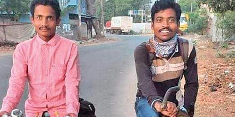 ಊರು ತಲುಪಲು 1,000 ಕಿ.ಮೀ ಸೈಕಲ್ ನಲ್ಲಿ ಕ್ರಮಿಸಿದ ಯುವಕರಿಗೆ ಕೈ ಕೊಟ್ಟ ಅದೃಷ್ಟ: ಮನೆ ತಲುಪುವ ಬದಲು ಐಸೊಲೇಷನ್ ಗೆ!