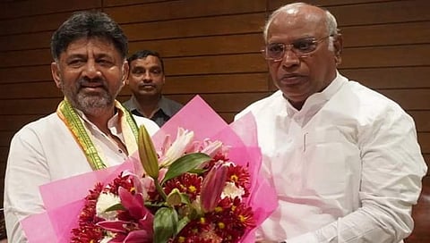 Mallikarjun Kharge and DK Shivakumar