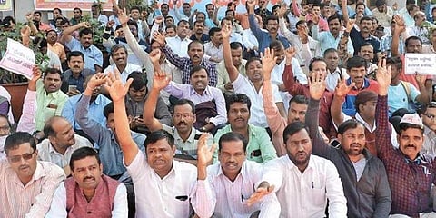 ಶಿಕ್ಷಕರ ಪ್ರತಿಭಟನೆ