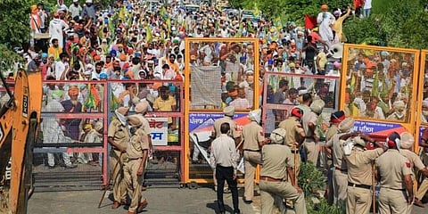ಕೃಷಿ ಮಸೂದೆ ವಿರೋಧಿಸಿ ರೈತರ ಪ್ರತಿಭಟನೆ