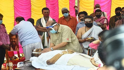ಅಂತ್ಯಕ್ರಿಯೆ ವಿಧಿ ವಿಧಾನ