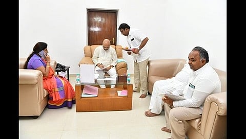 ಶಾಸಕರೊಂದಿಗೆ ಬೊಮ್ಮಾಯಿ ಸಭೆ