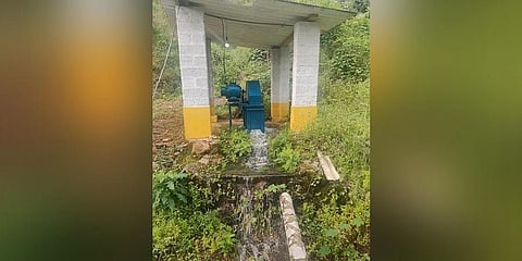 ಸುರೇಶ್ ಬಲ್ನಾಡ್ ಅವರ ತೋಟದಲ್ಲಿ ಜಲವಿದ್ಯುತ್ ನಿಂದ ವಿದ್ಯುತ್ ತಯಾರಿಕೆ