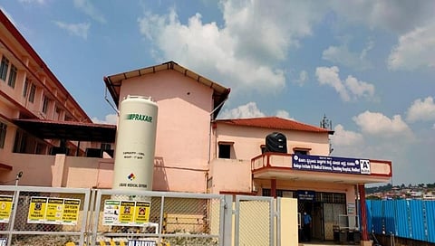 ಮಡಿಕೇರಿಯ ಕೋವಿಡ್ ಆಸ್ಪತ್ರೆಯಲ್ಲಿ ಆಕ್ಸಿಜನ್ ಪೂರೈಕೆ ಘಟಕ