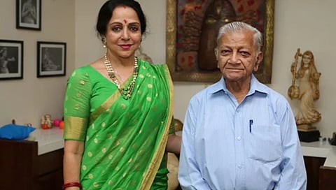 ಆಪ್ತ ಕಾರ್ಯದರ್ಶಿಯೊಂದಿಗೆ ಹೇಮಾ ಮಾಲಿನಿ
