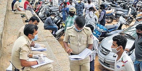 ಬೆಂಗಳೂರು ಪೊಲೀಸರು