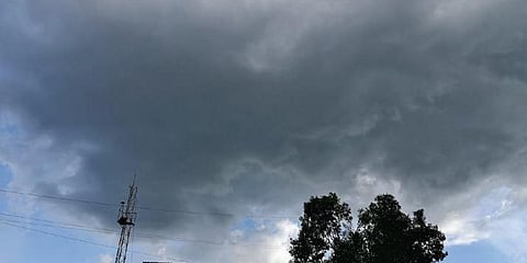 ಶುಕ್ರವಾರ ಸಂಜೆ ಬೆಂಗಳೂರಿನಲ್ಲಿ ಕಂಡು ಬಂದ ವಾತಾವರಣ