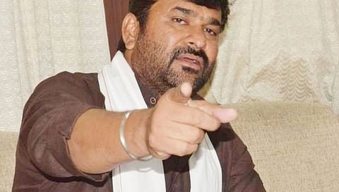 ವಿನಯ್ ಕುಲಕರ್ಣಿ