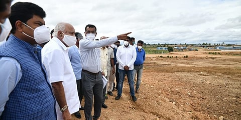 ಸೋಗಾನೆಯಲ್ಲಿ ಶಿವಮೊಗ್ಗ ವಿಮಾನ ನಿಲ್ದಾಣ ಕಾಮಗಾರಿ ಪ್ರಗತಿ ಪರಿಶೀಲನೆ ನಡೆಸಿದ ಸಿಎಂ ಯಡಿಯೂರಪ್ಪ