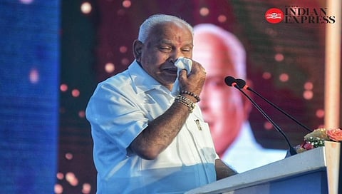 ಸಿಎಂ ಸ್ಥಾನಕ್ಕೆ ರಾಜೀನಾಮೆ ಸಲ್ಲಿಸಿದ ಬಿ ಎಸ್ ಯಡಿಯೂರಪ್ಪ