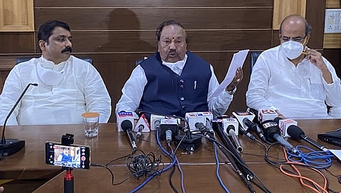 ಬೆಳಗಾವಿಯಲ್ಲಿ ಸುದ್ದಿಗೋಷ್ಠಿಯಲ್ಲಿ ಮಾತನಾಡಿದ ಗ್ರಾಮೀಣಾಭಿವೃದ್ಧಿ ಸಚಿವ ಕೆ ಎಸ್ ಈಶ್ವರಪ್ಪ