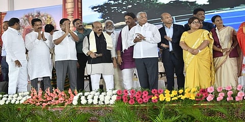 ಮುಖ್ಯಮಂತ್ರಿ ಬಸವರಾಜ ಬೊಮ್ಮಾಯಿ ಮತ್ತಿತರರು