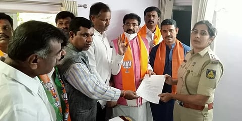 ದೂರು ನೀಡಿದ ಛಲವಾದಿ ನಾರಾಯಣಸ್ವಾಮಿ