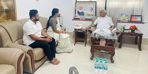 ಲಕ್ಷ್ಮೀ ಹೆಬ್ಬಾಳ್ಕರ್, ಬಿಎಸ್ ಯಡಿಯೂರಪ್ಪ