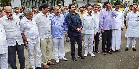 ಅತಂತ್ರ ಸ್ಥಿತಿಯಲ್ಲಿ ಬಿಜೆಪಿಯ ವಲಸಿಗ ಸಚಿವರು