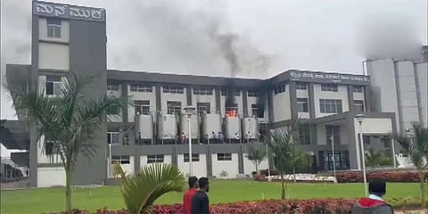 ಮಂಡ್ಯದ ಮನ್ ಮುಲ್ನಲ್ಲಿ ಬೆಂಕಿ ಅವಘಡ