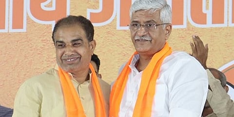 ಗಿರ್ರಾಜ್ ಮಾಲಿಂಗ - ಗಜೇಂದ್ರ ಸಿಂಗ್ ಶೇಖಾವತ್