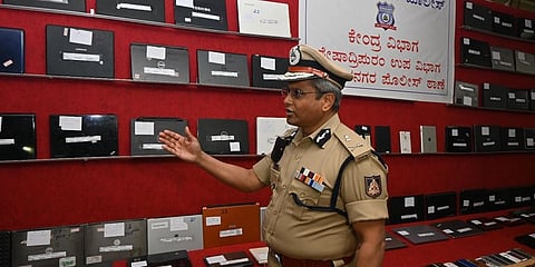 ಕಳವು ಮಾಡಲಾಗಿದ್ದ 133 ಲ್ಯಾಪ್ಟಾಪ್, 19 ಮೊಬೈಲ್ ಫೋನ್ ಮತ್ತು ನಾಲ್ಕು ಟ್ಯಾಬ್ಲೆಟ್ ವಶ
