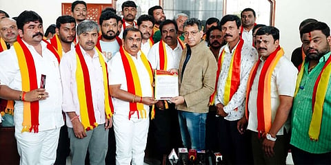 ತುಷಾರ್ ಗಿರಿನಾಥ್-ಕನ್ನಡಪರ ಹೋರಾಟಗಾರರ ಭೇಟಿ