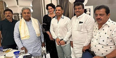 ಪ್ರಿಯಾಂಕಾ ಗಾಂಧಿ ವಾದ್ರಾರನ್ನು ಭೇಟಿ ಮಾಡಿದ ಸಿಎಂ ಸಿದ್ದರಾಮಯ್ಯ, ಬೈರತಿ ಸುರೇಶ್, ಎಂಬಿ ಪಾಟೀಲ್, ಜಮೀರ್ ಅಹಮದ್ ಇದ್ದಾರೆ.