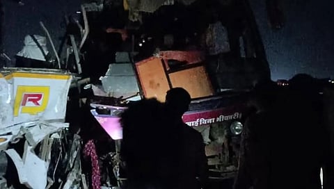 ಅಪಘಾತಕ್ಕೀಡಾದ ಬಸ್