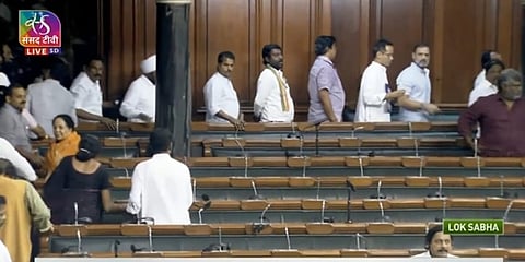 ಪ್ರತಿಪಕ್ಷಗಳಿಂದ ಸಭಾತ್ಯಾಗ