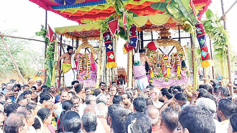 திருப்பரங்குன்றத்தில் பங்குனி பெருவிழா: சுப்பிரமணிய சுவாமி-தெய்வானை திருக்கல்யாணம் கோலாகலம்