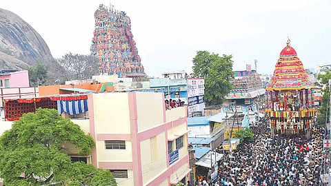 திருப்பரங்குன்றம் பங்குனி திருவிழா தேரோட்டம் - அரோகரா கோஷத்துடன் பக்தர்கள் பங்கேற்பு