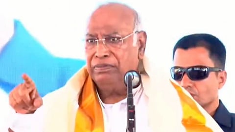 Women Reservation | மகளிர் இட ஒதுக்கீடு மசோதா... ஒன்று சேரும் எதிர்க்கட்சிகள்... காங்கிரஸ் தலைவர் இல்லத்தில் ஆலோசனை கூட்டம்