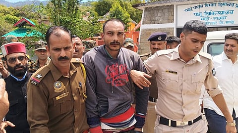 19 வயது கல்லூரி மாணவி நடுரோட்டில் தலை துண்டித்து கொலை - கொலையாளி கைது | Himachal pradesh
