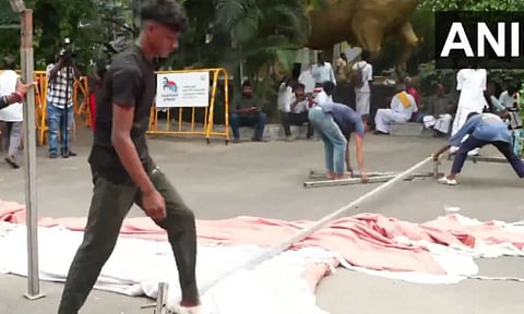 VIDEO: மூன்றாம் இடத்தில் திமுக.. அண்ணா அறிவாலயத்தில் கொண்டாட்ட ஏற்பாடுகள் அகற்றம்?