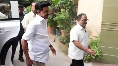 தமிழக சட்டசபை தேர்தல்: தோல்விக்கு பின் அறிவாலயம் வந்த மு.க.ஸ்டாலின்
