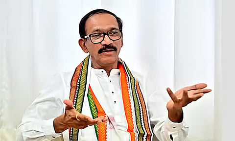 ‘விஜய்யை குறைத்து மதிப்பிட வேண்டாம் என முன்பே கூறியிருந்தேன்’ - கிரிஷ் சோடங்கர்