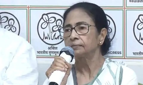 ‘முதலமைச்சர் பதவியை ராஜினாமா செய்யமாட்டேன்’ - மம்தா பானர்ஜி பிடிவாதம்