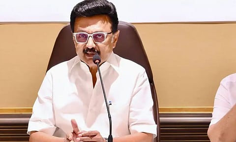 திமுக அரசின் திட்டங்கள் தொடர வேண்டும்.. அவசர முடிவுகளை எடுக்க ஸ்டாலினுக்கு அதிகாரம் - எம்எல்ஏக்கள் கூட்டத்தில் தீர்மானம்
