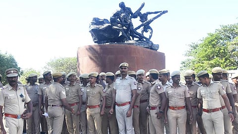 சென்னை மெரினாவில் போலீசார் குவிப்பு