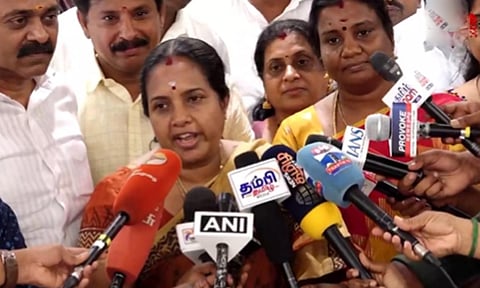 ‘தமிழ்நாடு மக்கள் அனைவருக்கும் வாய்ப்பு தந்துள்ளனர், தவெகவிற்கு மட்டுமல்ல’ - வானதி சீனிவாசன்