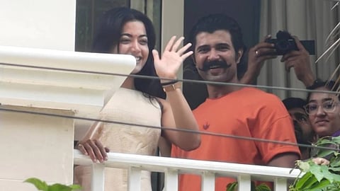 தனது 37வது பிறந்தநாளைக் கொண்டாடினார் நடிகர் விஜய் தேவரகொண்டா!