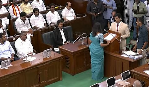 TN Assembly | எம்.எல்.ஏ.ஆக பதவியேற்காத அமைச்சர் கீர்த்தனா