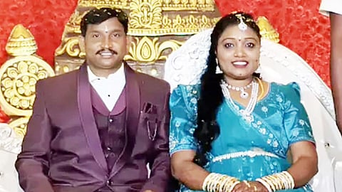 கணவர் வீட்டுக்கு சென்ற போது விபத்து: மணக்கோலத்தில் பலியான புதுப்பெண்