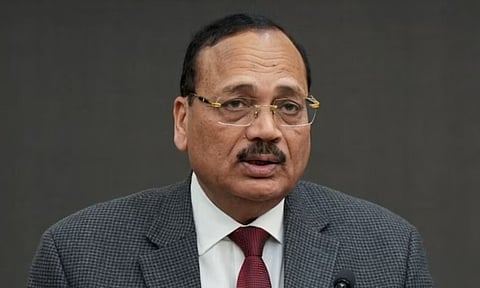 ‘வேலையில்லாத இளைஞர்கள் கரப்பான்பூச்சி, ஒட்டுண்ணிகளைப் போன்றவர்கள்’ - உச்ச நீதிமன்ற தலைமை நீதிபதி சர்ச்சை பேச்சு