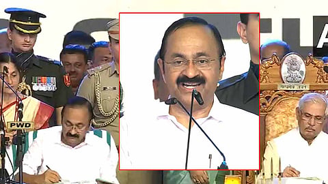 கேரள மாநில முதல்வராக சதீசன் பதவி ஏற்றார்