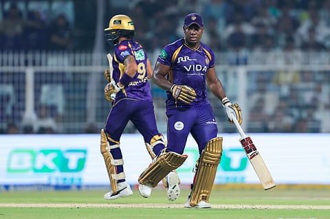 IPL 2026 | ஒரே இடத்திற்கு அதிகரிக்கும் போட்டி... பிளேஆஃப் சுற்றுக்கு முன்னேறப்போகும் கடைசி அணி எது?