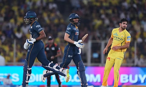 ஐபிஎல் 2026: 230 ரன்கள் இலக்கு நிர்ணயித்த குஜராத் - ப்ளே ஆஃப் வாய்ப்பை தக்கவைக்குமா சென்னை?